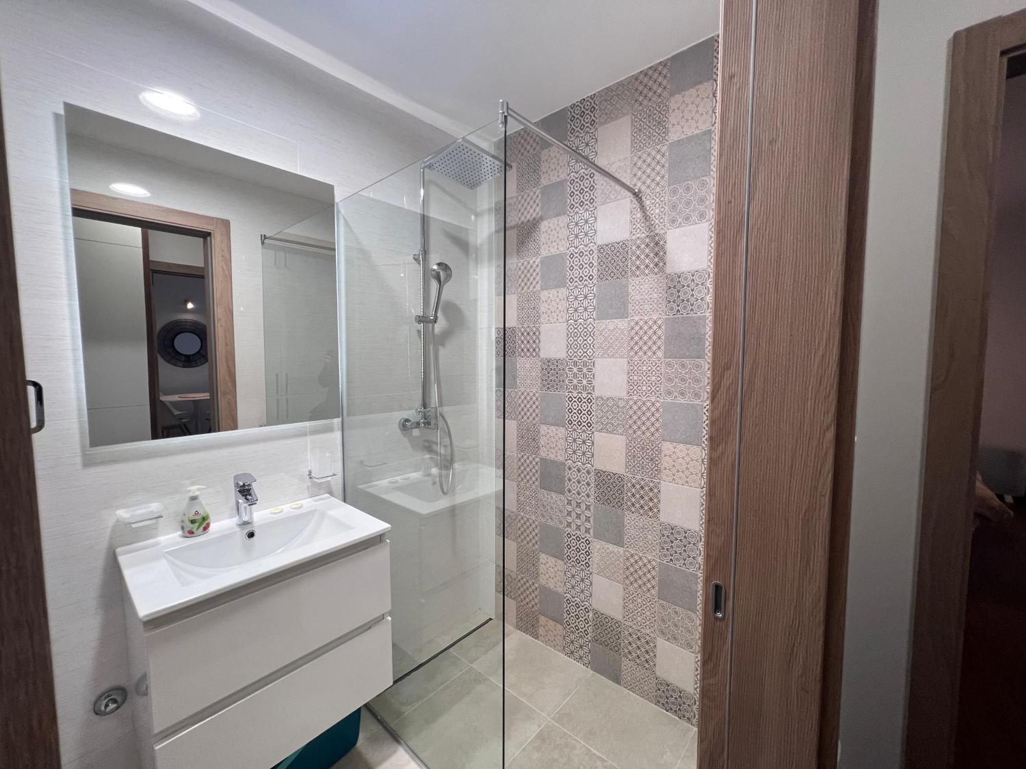 White Homes 1br/apt•master Quart Appartement