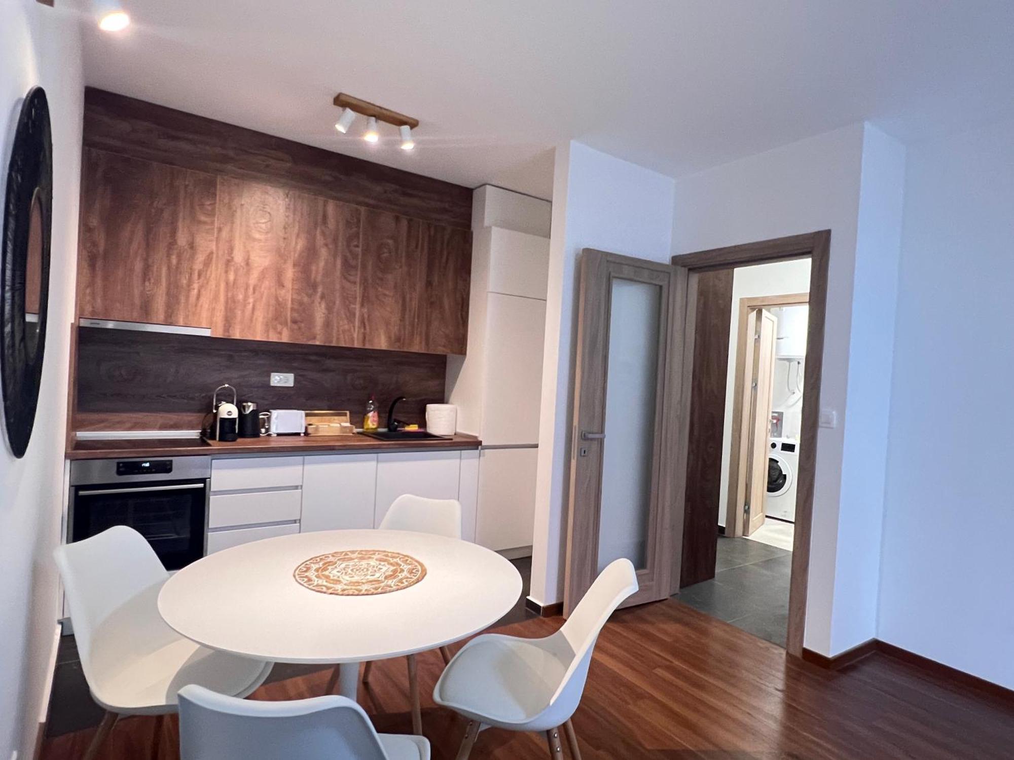 White Homes 1br/apt•master Quart * Podgorica